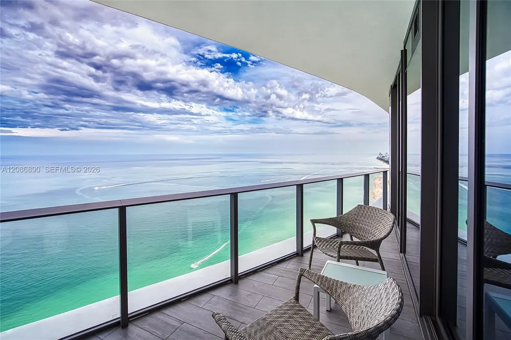 15701 Collins Ave #4603 Sunny Isles Beach, FL 33160
