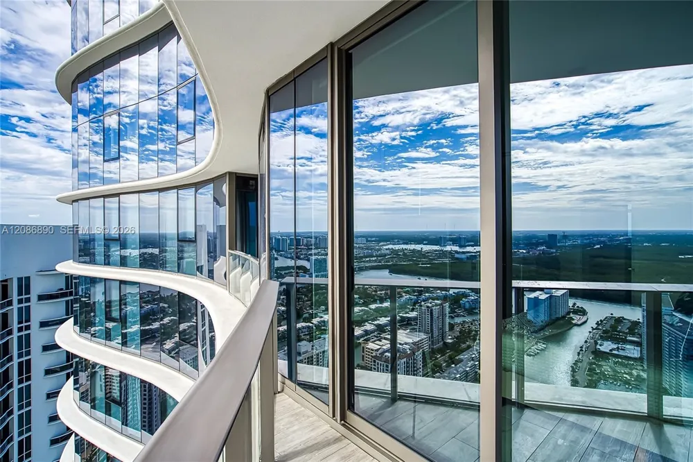 15701 Collins Ave #4603 Sunny Isles Beach, FL 33160