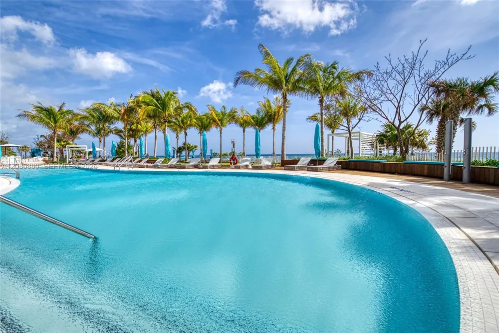 15701 Collins Ave #4603 Sunny Isles Beach, FL 33160
