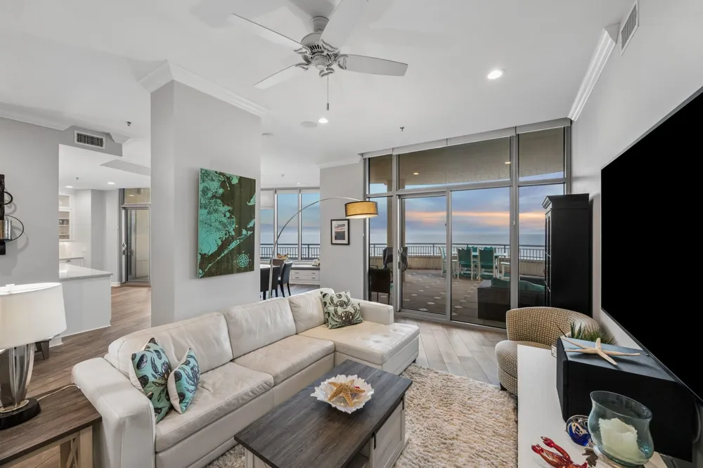 801 E Beach Drive #BC2606 Galveston, TX 77550
