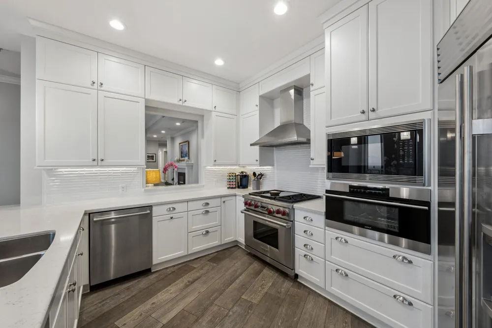 801 E Beach Drive #BC2606 Galveston, TX 77550