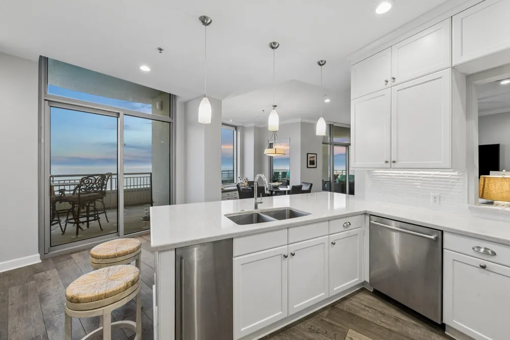 801 E Beach Drive #BC2606 Galveston, TX 77550