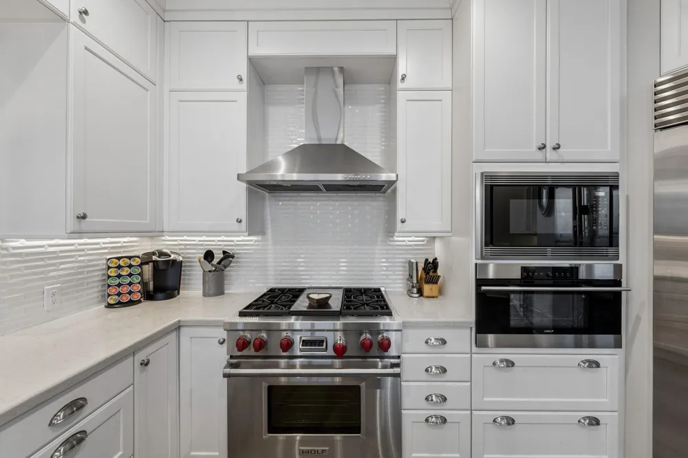 801 E Beach Drive #BC2606 Galveston, TX 77550