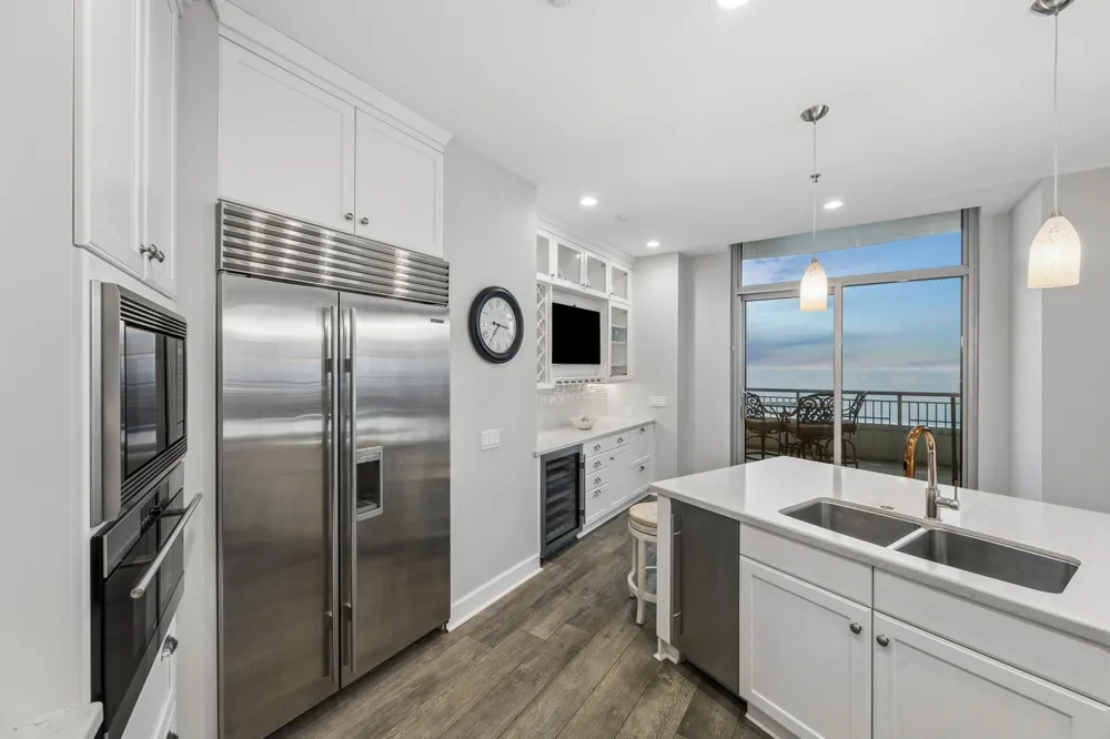 801 E Beach Drive #BC2606 Galveston, TX 77550