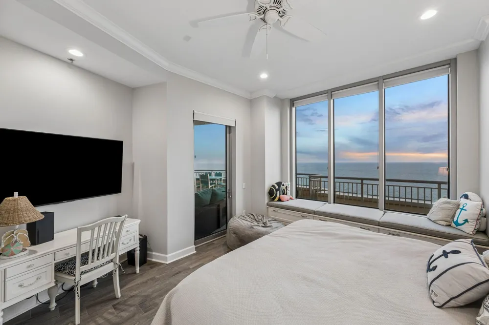 801 E Beach Drive #BC2606 Galveston, TX 77550