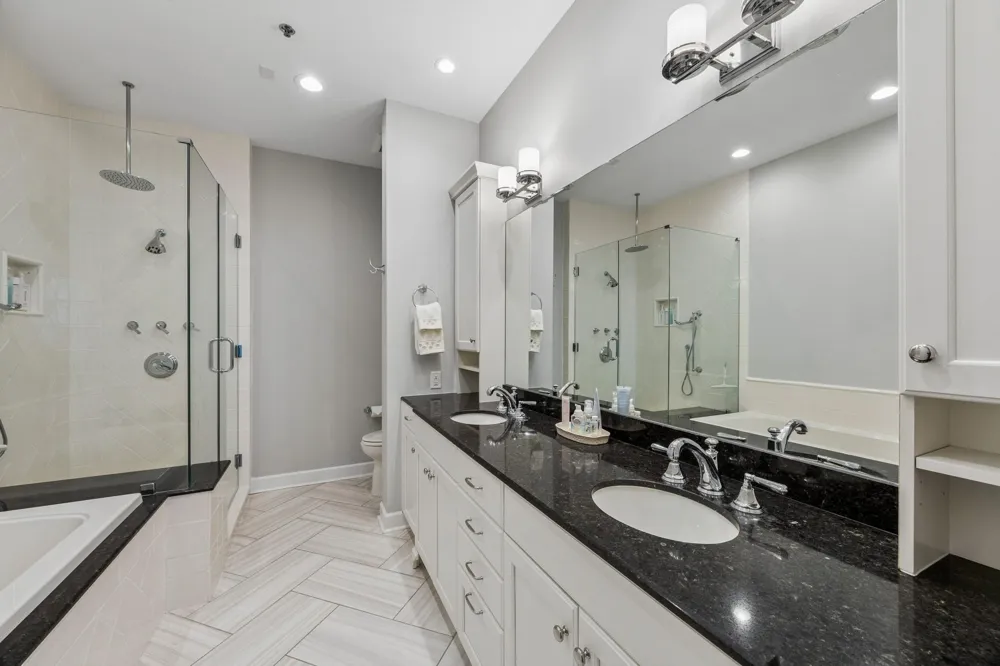 801 E Beach Drive #BC2606 Galveston, TX 77550