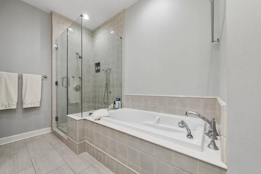 801 E Beach Drive #BC2606 Galveston, TX 77550