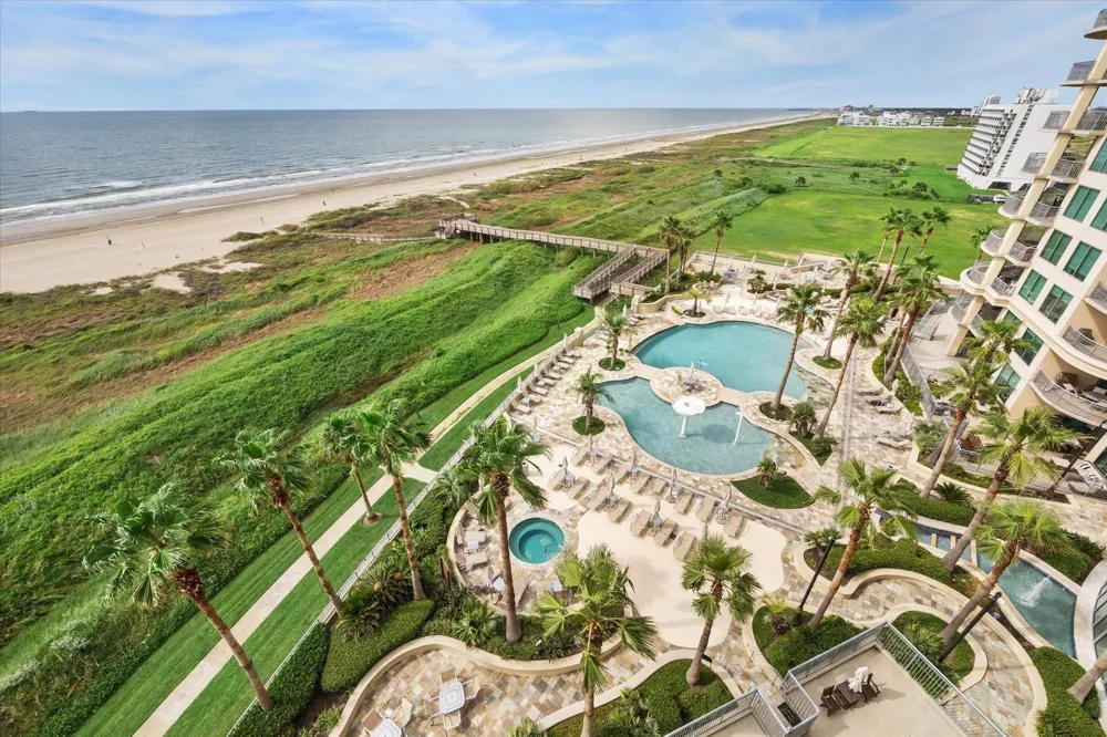 801 E Beach Drive #BC2606 Galveston, TX 77550