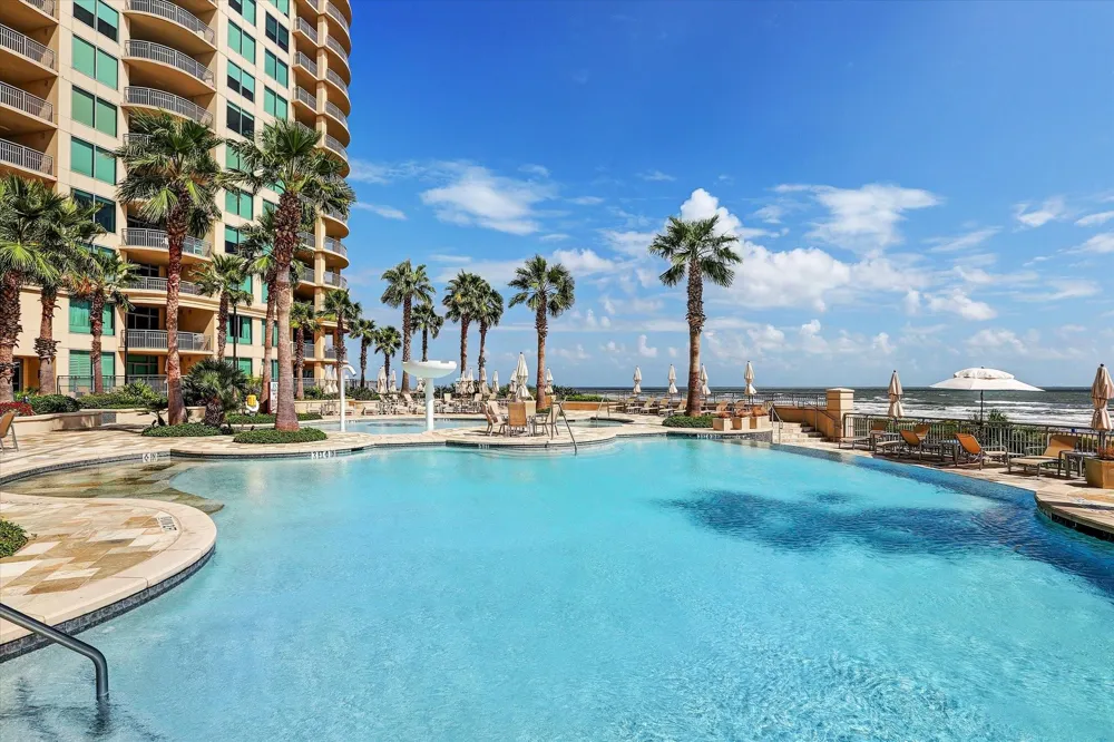 801 E Beach Drive #BC2606 Galveston, TX 77550