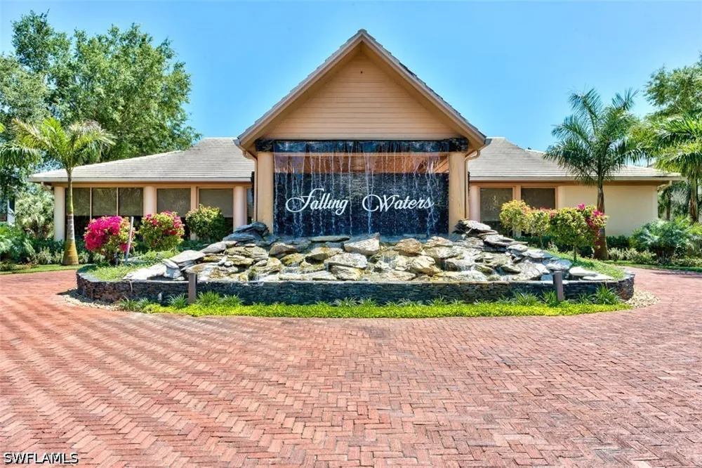 Cascades Drive #5704 Naples, FL 34112