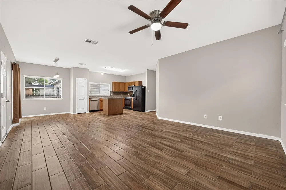 11747 Jelicoe Drive Houston, TX 77047