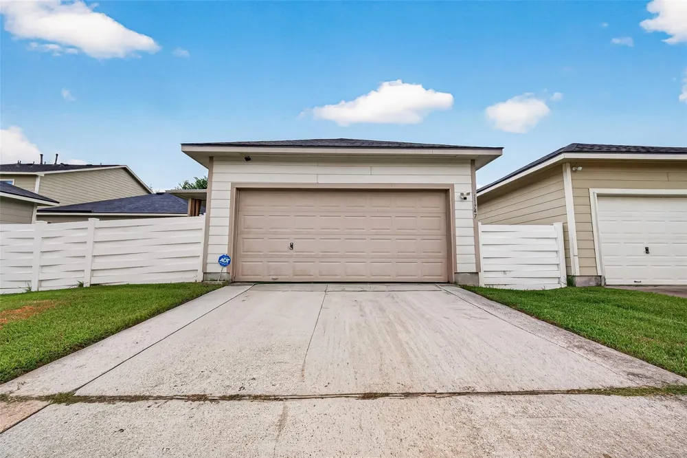 11747 Jelicoe Drive Houston, TX 77047