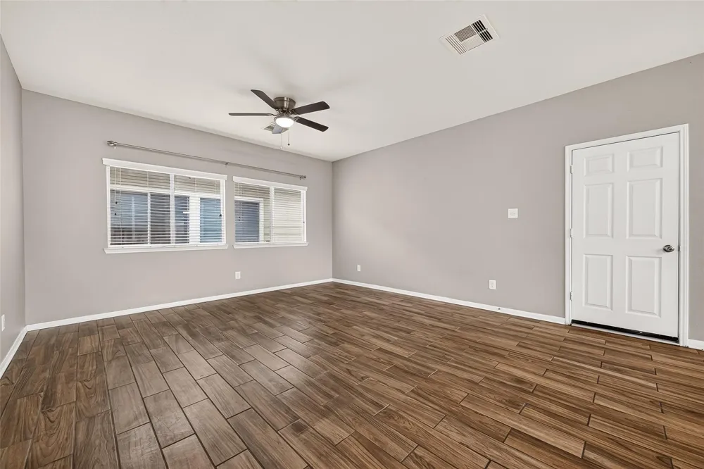 11747 Jelicoe Drive Houston, TX 77047