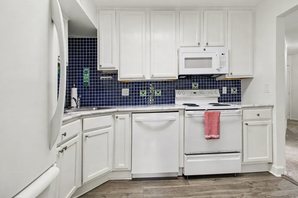 2241 S Huron Parkway #1 Ann Arbor, MI 48104