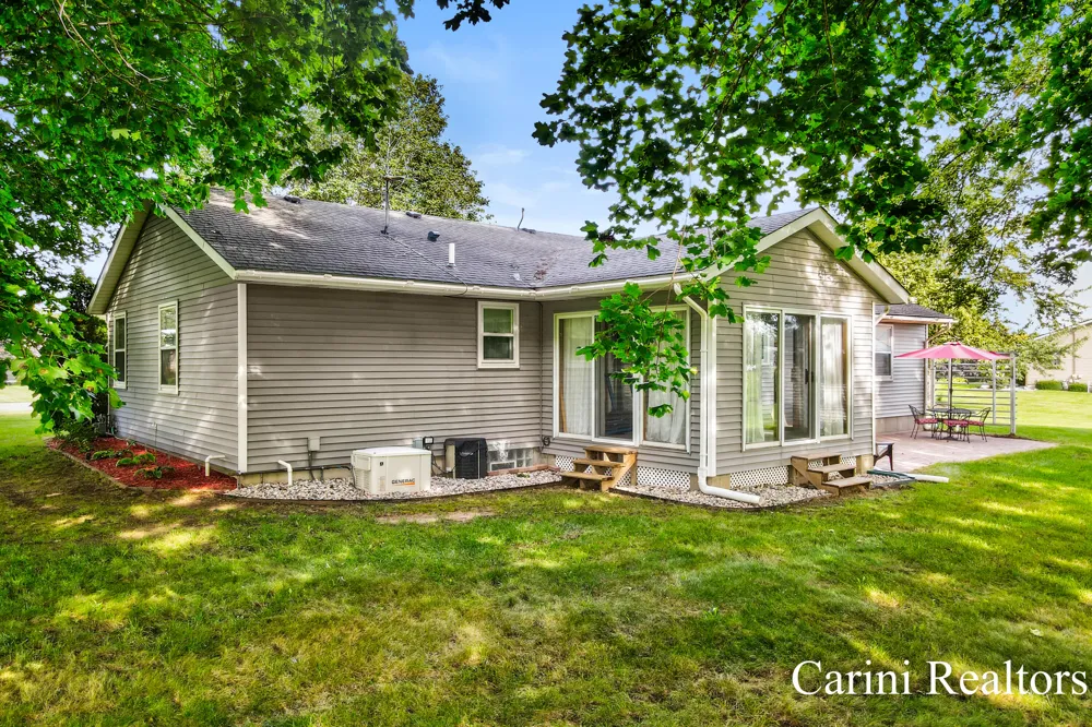 4723 62nd Street Holland, MI 49423