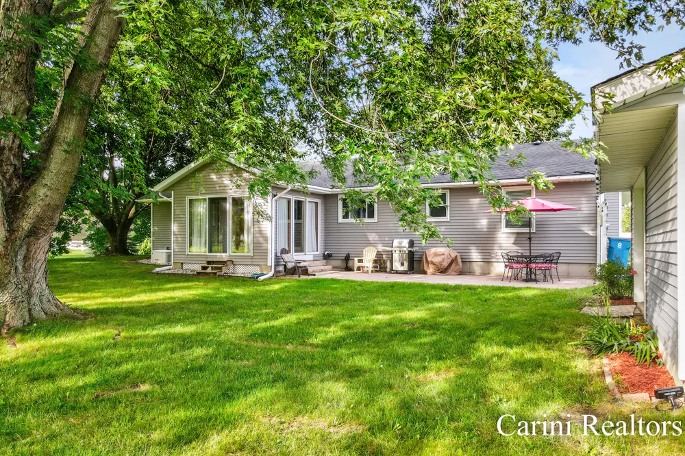 4723 62nd Street Holland, MI 49423