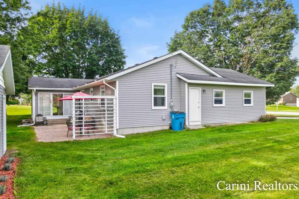 4723 62nd Street Holland, MI 49423