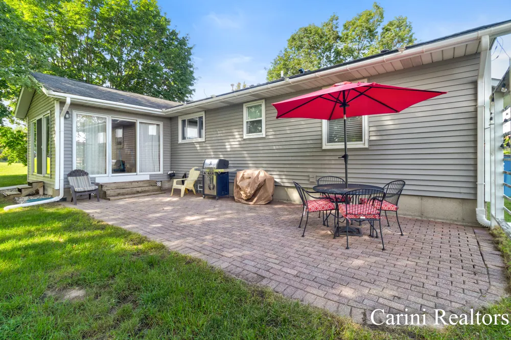 4723 62nd Street Holland, MI 49423