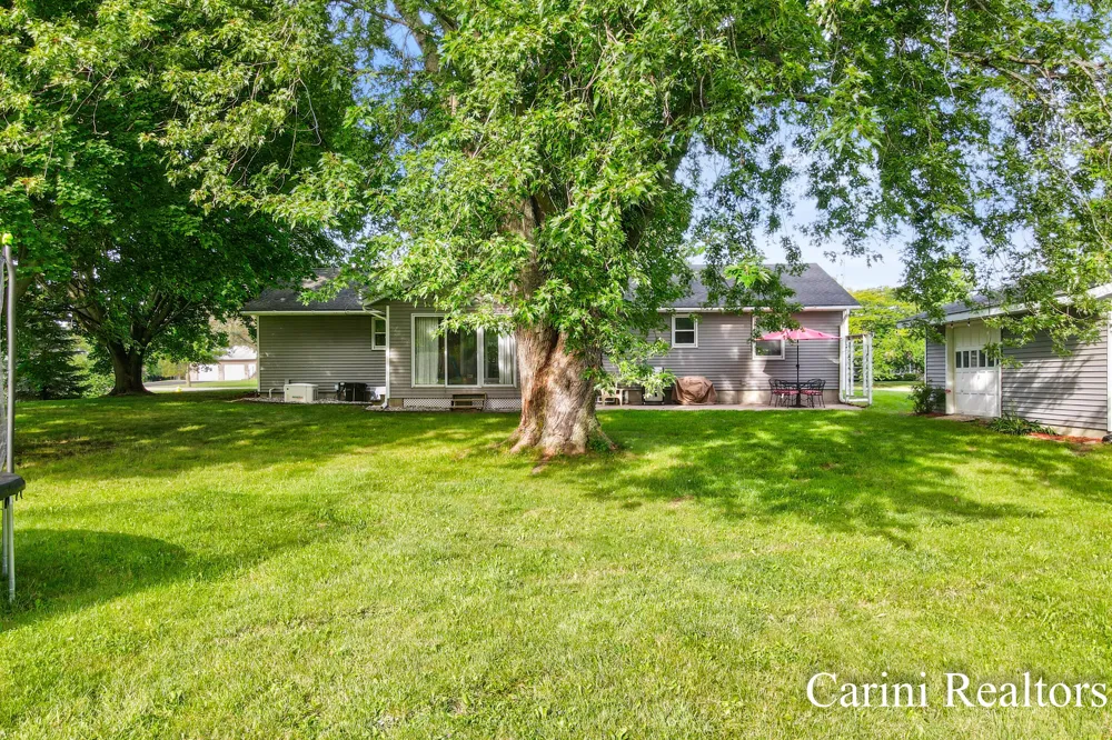 4723 62nd Street Holland, MI 49423