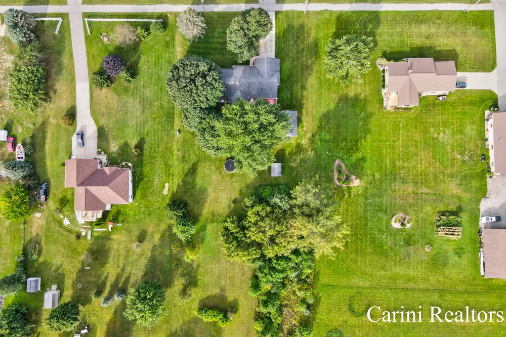 4723 62nd Street Holland, MI 49423