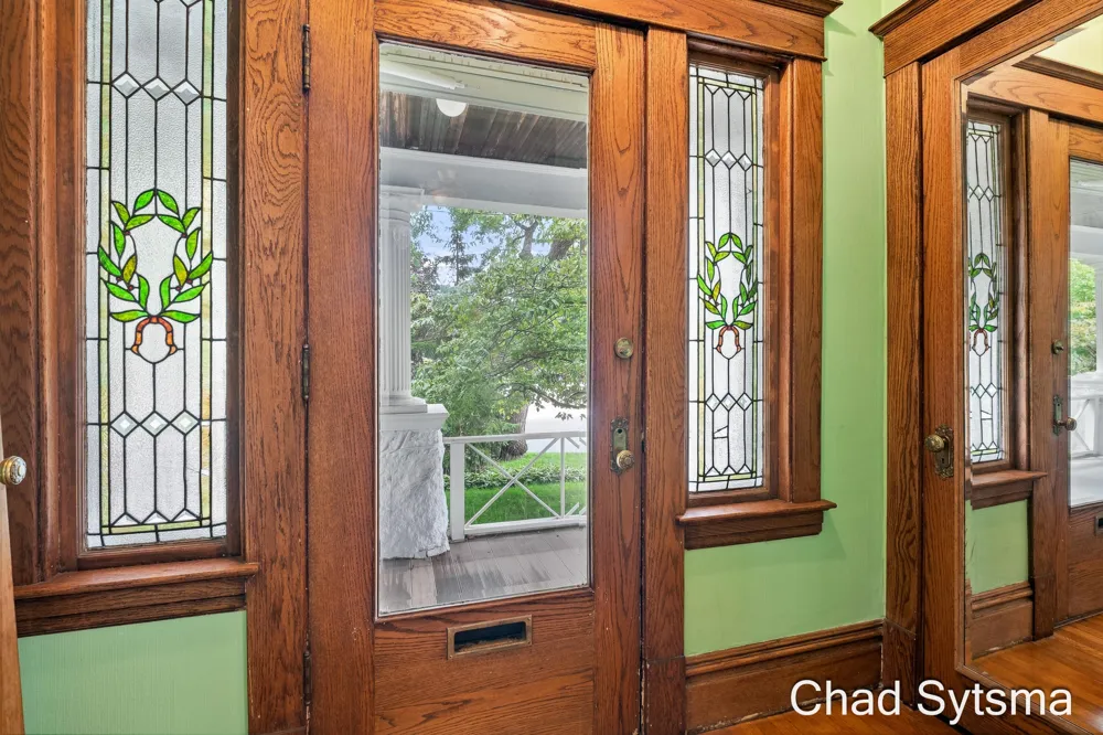 219 Carroll Avenue SE Grand Rapids, MI 49506