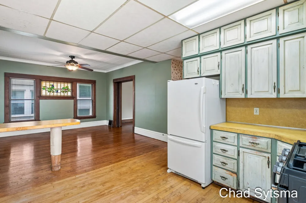 219 Carroll Avenue SE Grand Rapids, MI 49506
