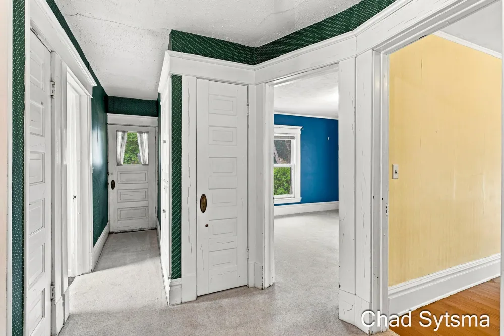 219 Carroll Avenue SE Grand Rapids, MI 49506