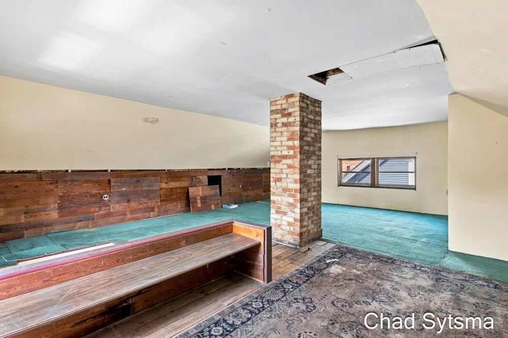 219 Carroll Avenue SE Grand Rapids, MI 49506