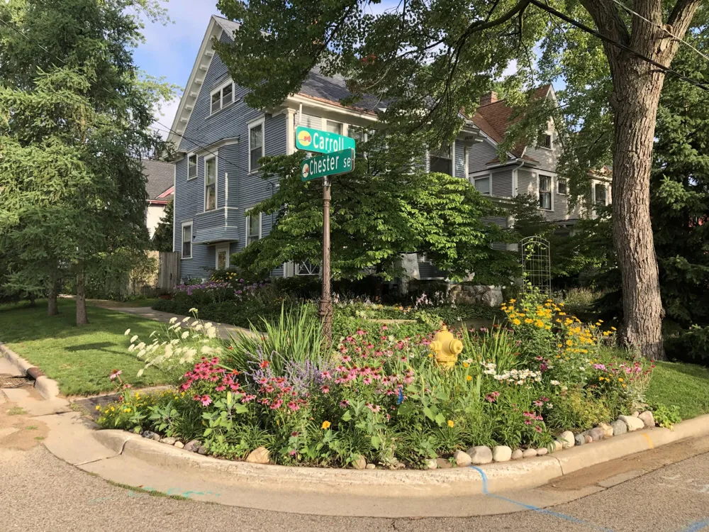 219 Carroll Avenue SE Grand Rapids, MI 49506