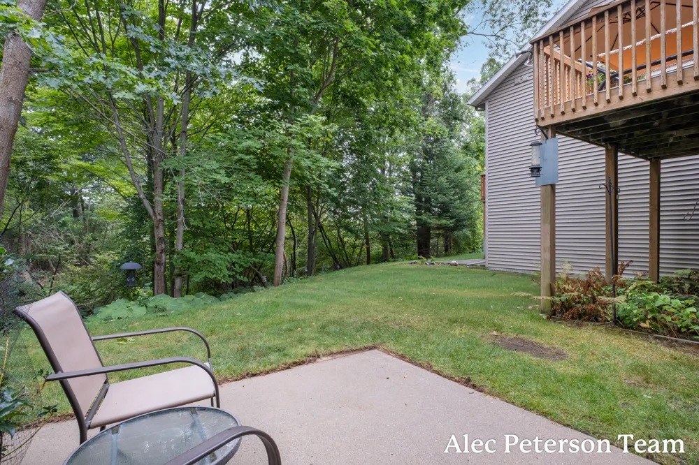 1544 Beechtree Commons Grand Haven, MI 49417