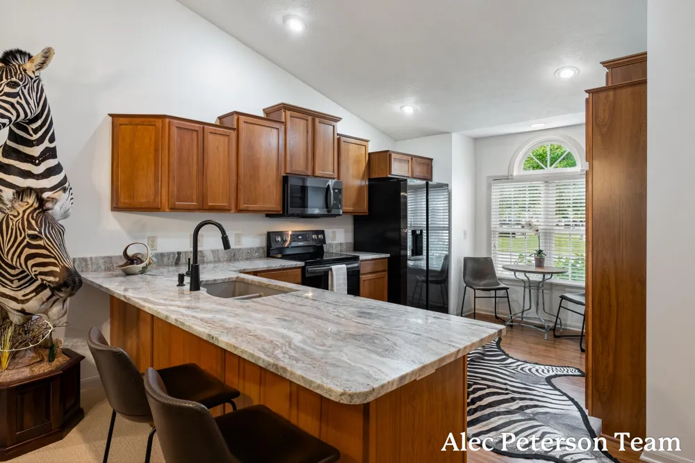 1544 Beechtree Commons Grand Haven, MI 49417