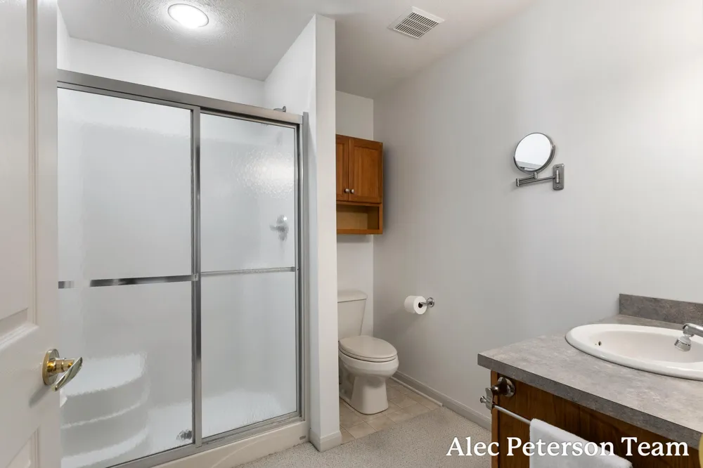1544 Beechtree Commons Grand Haven, MI 49417