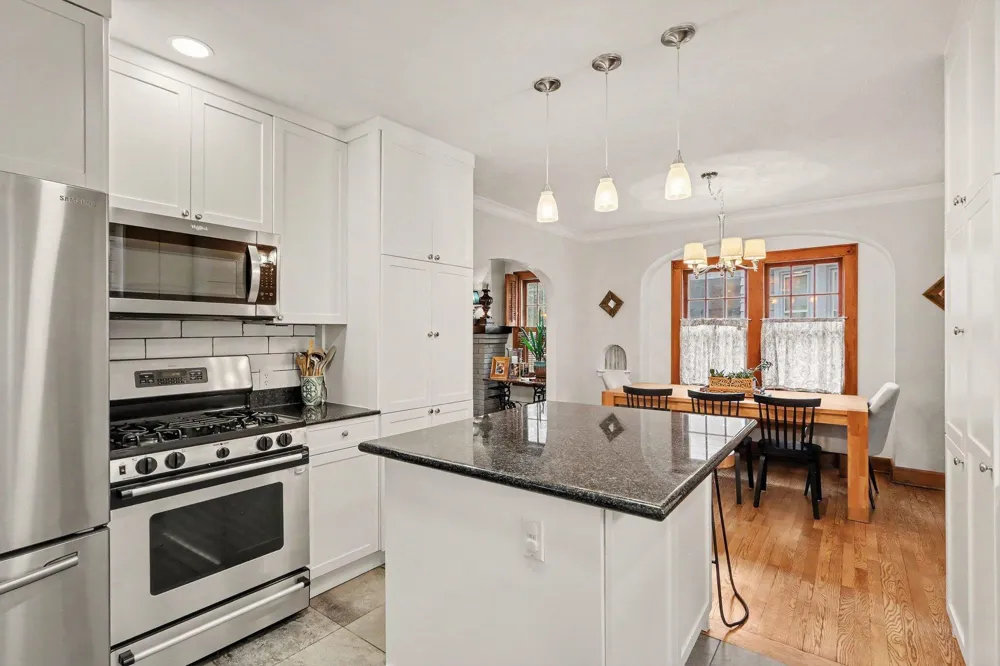 1012 Oak Street Kalamazoo, MI 49008