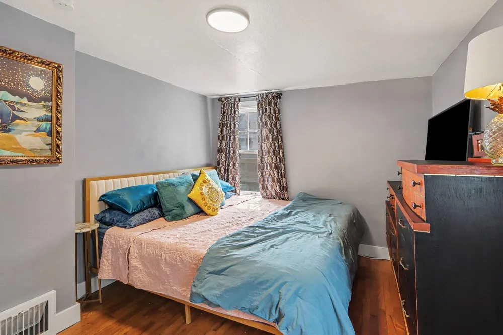 1012 Oak Street Kalamazoo, MI 49008