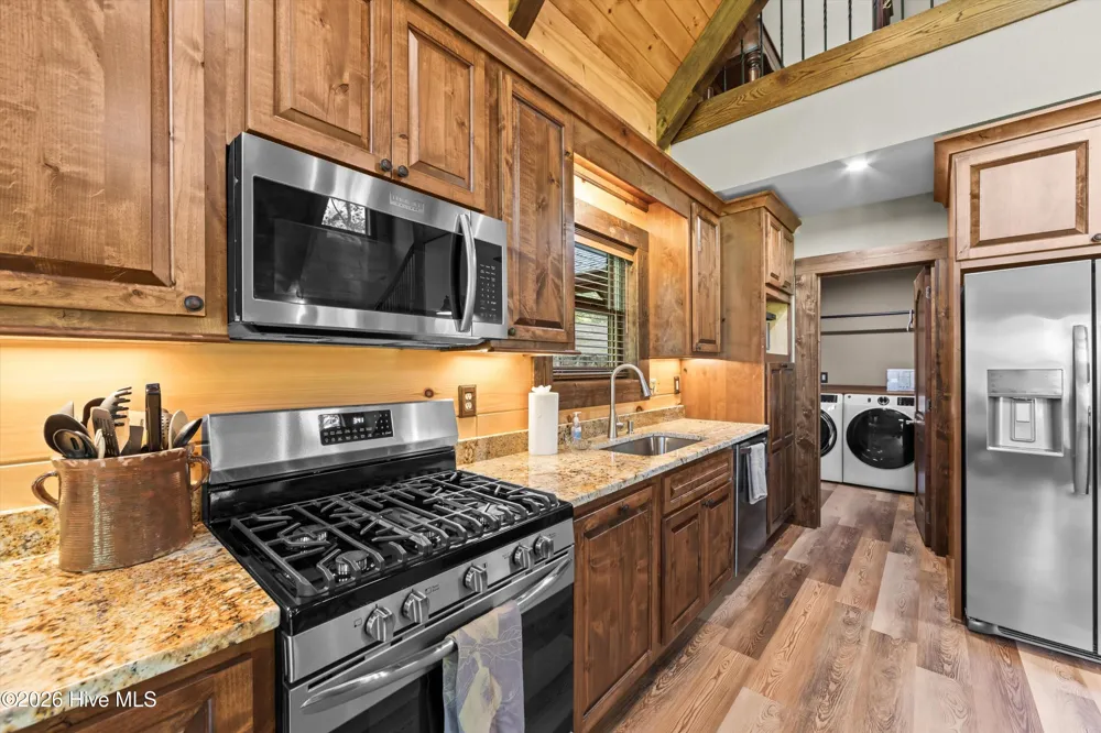 91 Riverview Drive Robbinsville, NC 28771