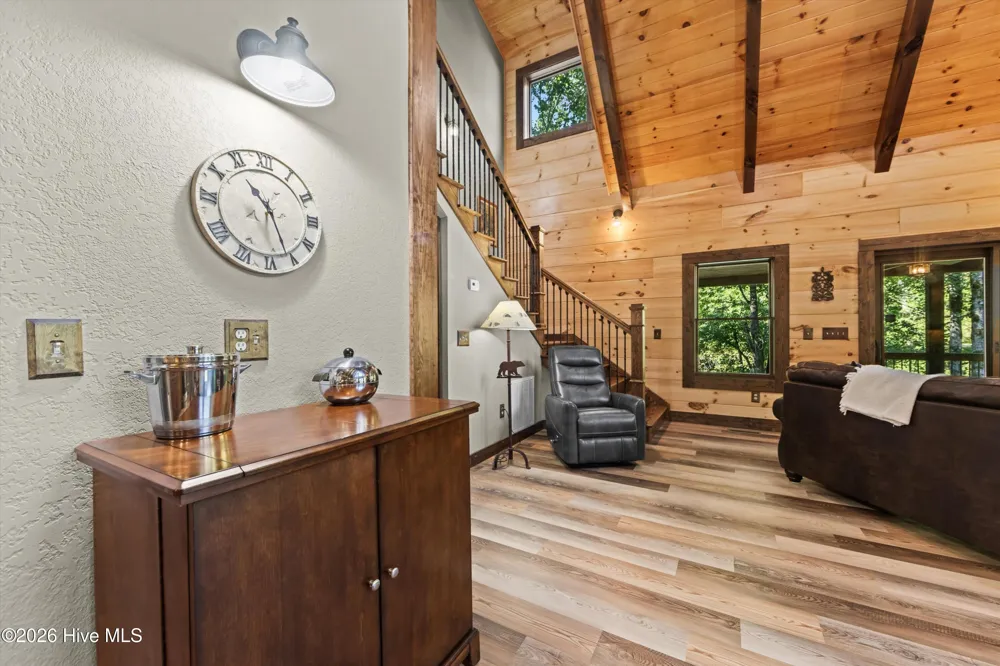 91 Riverview Drive Robbinsville, NC 28771