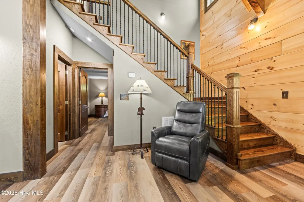 91 Riverview Drive Robbinsville, NC 28771