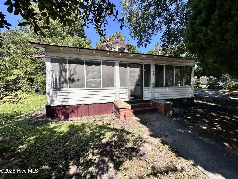 757 Pamlico Street Belhaven, NC 27810