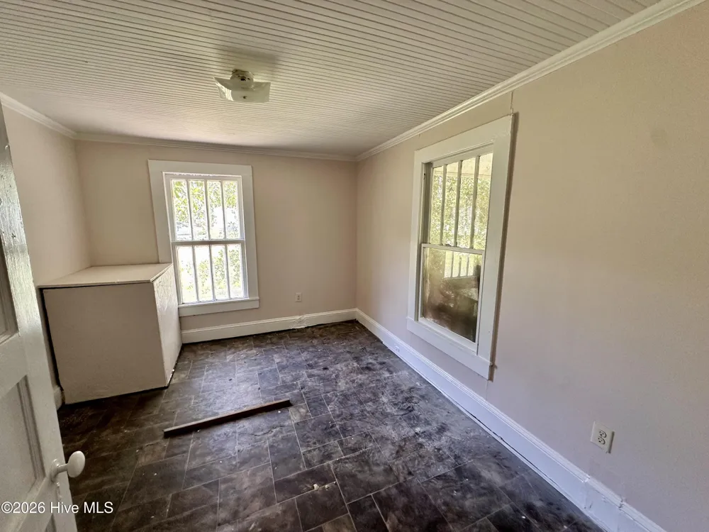 757 Pamlico Street Belhaven, NC 27810