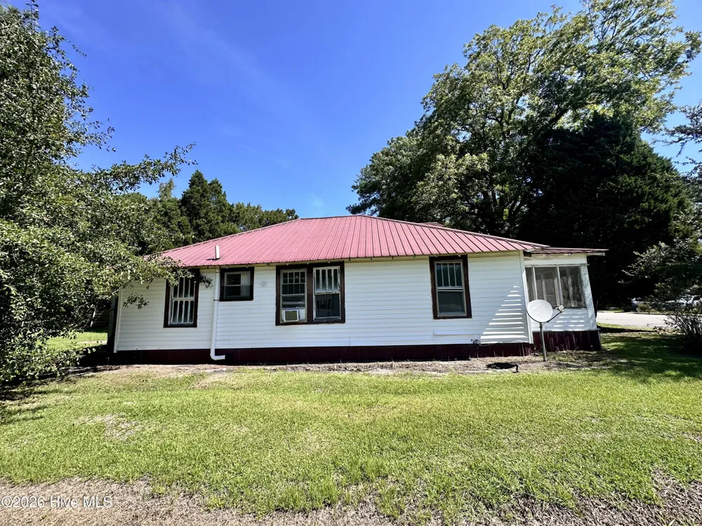 757 Pamlico Street Belhaven, NC 27810