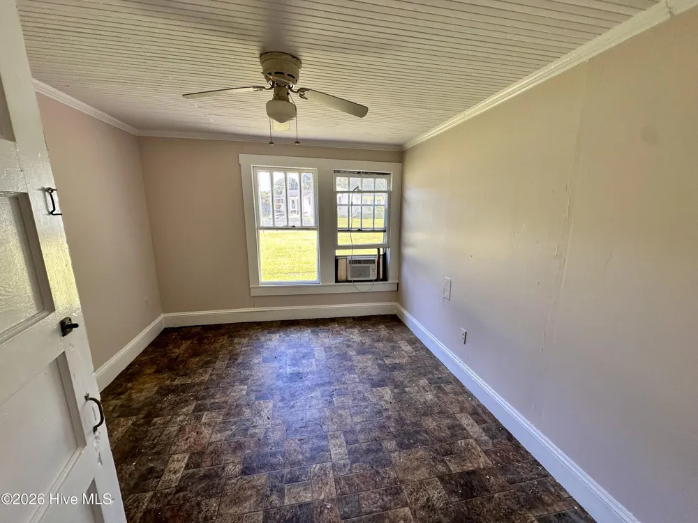 757 Pamlico Street Belhaven, NC 27810