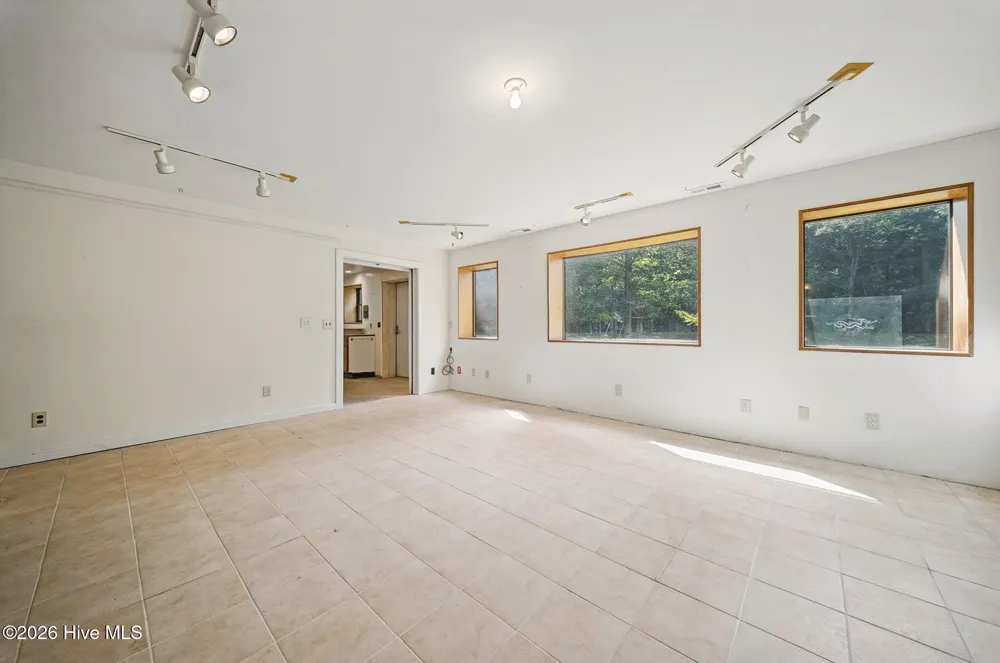 625 Okisko Road Elizabeth City, NC 27909
