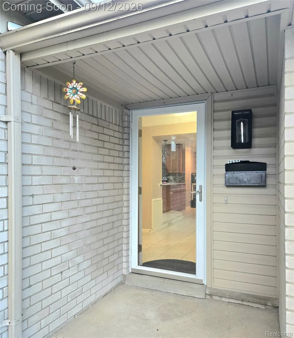38775 Littlefield Drive Sterling Heights City, MI 48312