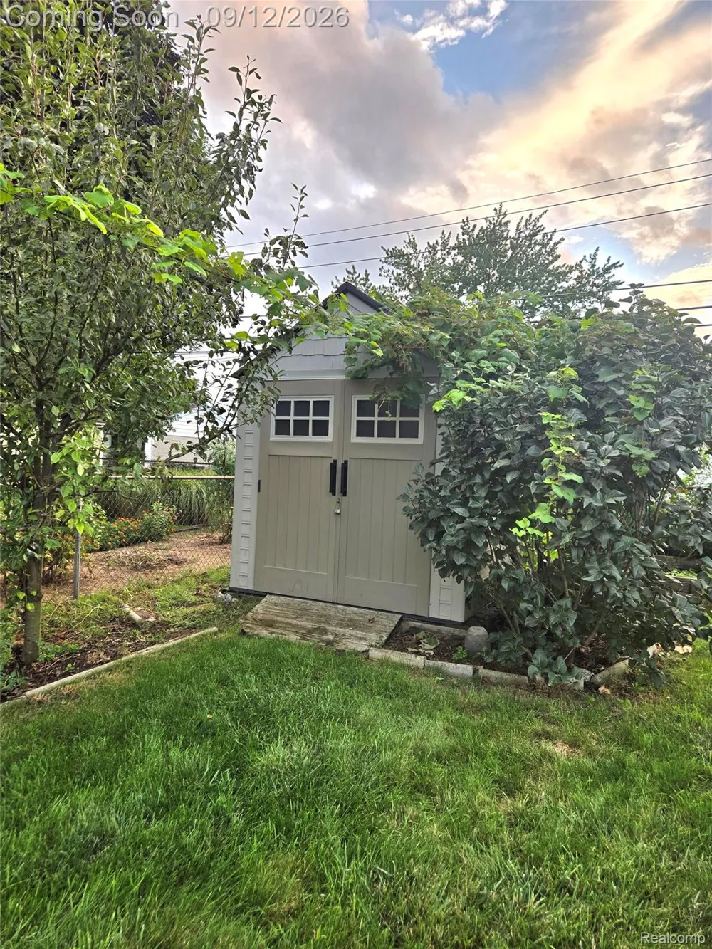 38775 Littlefield Drive Sterling Heights City, MI 48312
