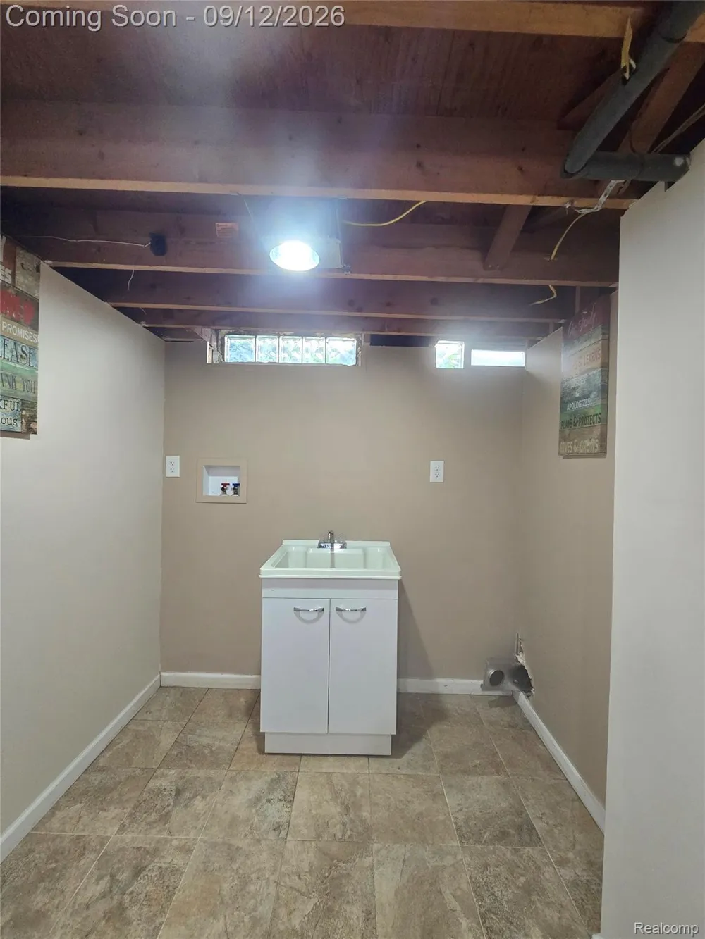 38775 Littlefield Drive Sterling Heights City, MI 48312