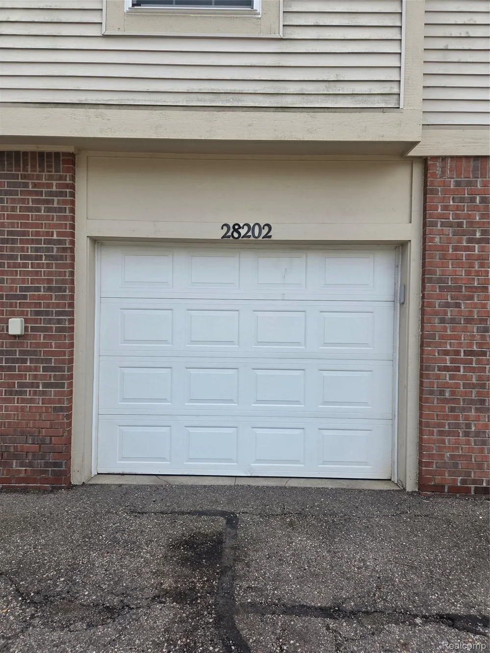 28202 Chesapeake Circle Commerce Charter Township, MI 48390