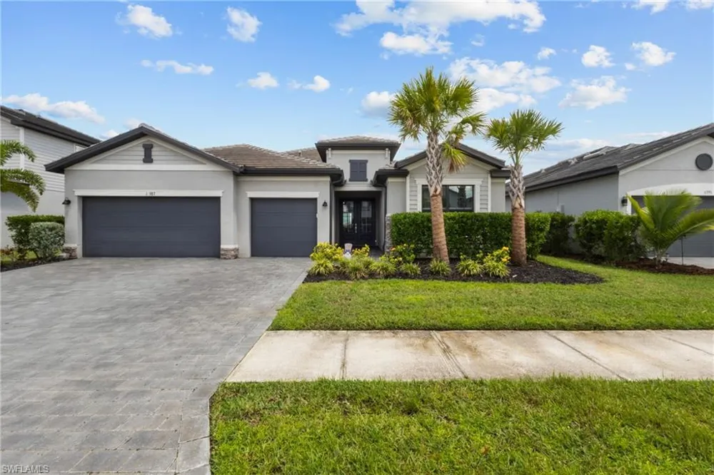 11387 Canopy Loop Fort Myers, FL 33913