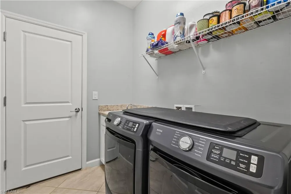11387 Canopy Loop Fort Myers, FL 33913