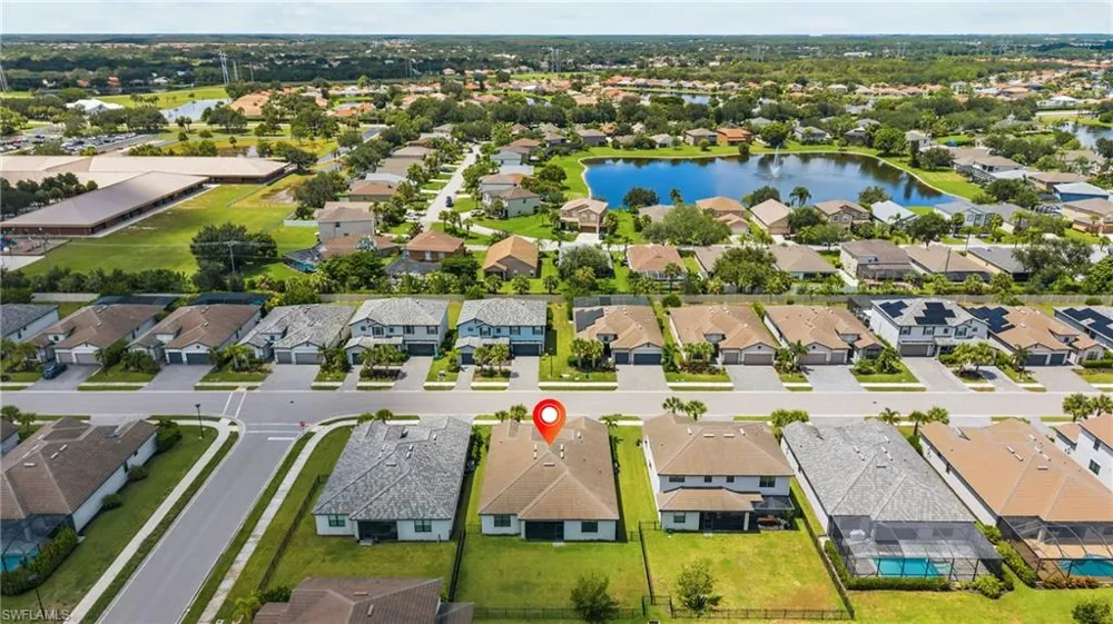 11387 Canopy Loop Fort Myers, FL 33913