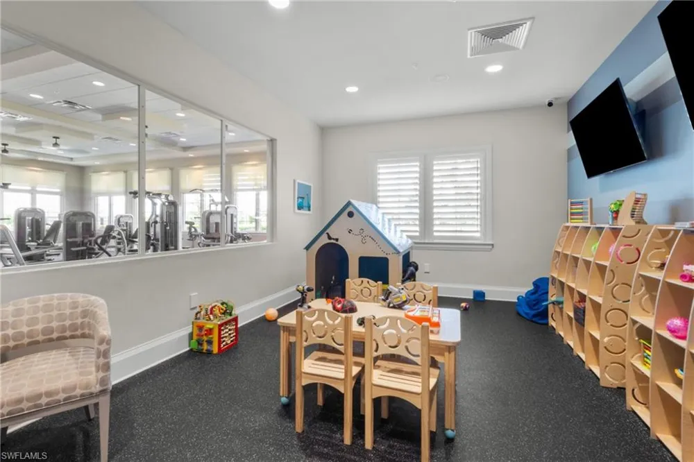 11387 Canopy Loop Fort Myers, FL 33913